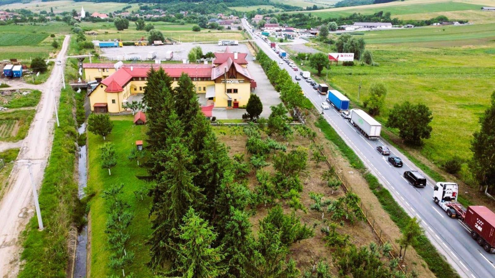 Motel Vector Găeşti Buitenkant foto