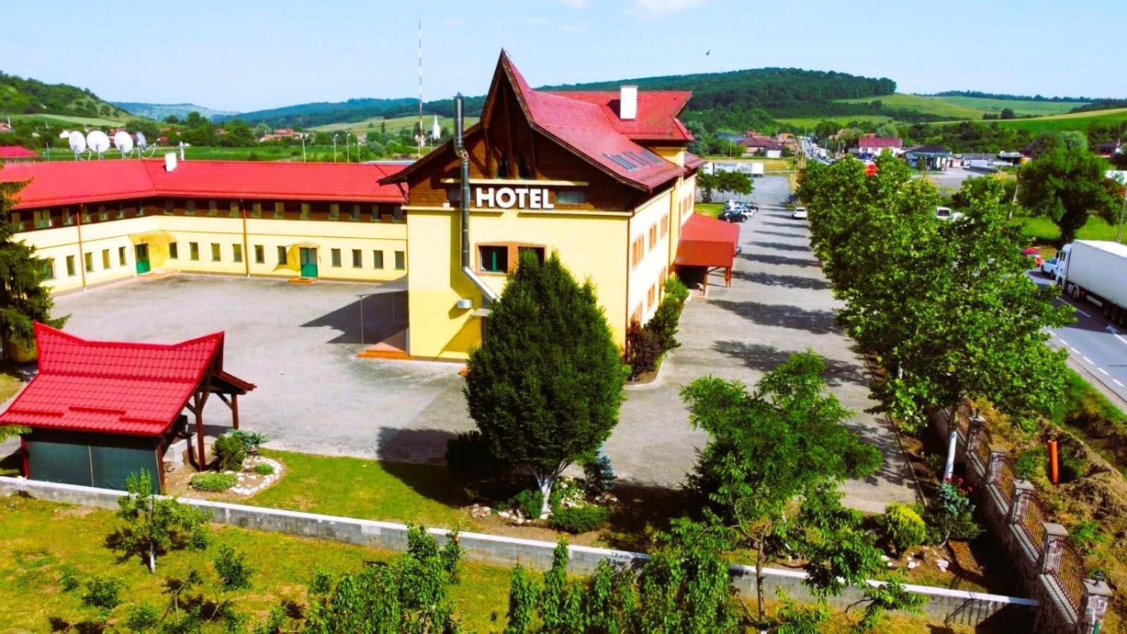 Motel Vector Găeşti Buitenkant foto