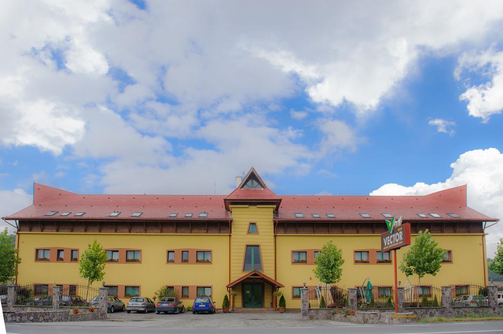 Motel Vector Găeşti Buitenkant foto