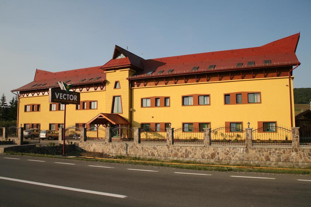 Motel Vector Găeşti Buitenkant foto